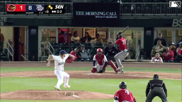 Andrew Pinckney singles on a ground ball to center fielder Pedro León. Robert Hassell III scores. Yohandy Morales to 2nd.