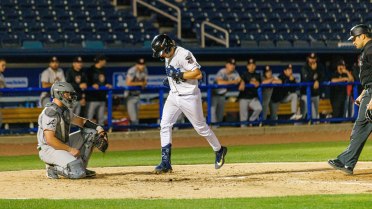 Miller and O’Rae Tally 3-Hit Nights in Shuckers 7-4 Loss to Clingstones