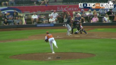 Kai Murphy homers (3) on a fly ball to right center field.
