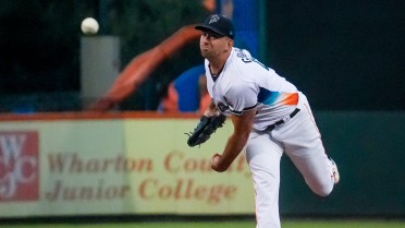 Late Runs Fuel Sugar Land's 6-2 Win Over Reno