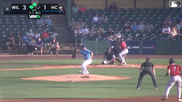 Luis Lameda singles on a ground ball to right fielder Juneiker Caceres. Frederi Montero scores. Rylan Mills scores. Luis Lameda to 2nd.