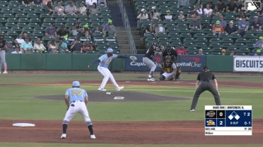 Gary Gill Hill In play, run(s) to Darrien Miller