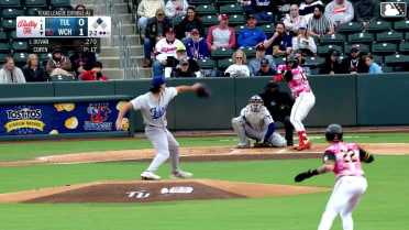 Ricardo Olivar doubles (9) on a sharp line drive to right fielder Zyhir Hope. Caleb Roberts scores.