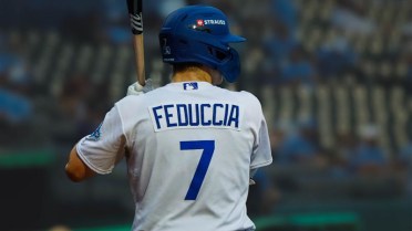 Comets Start Hot in Reno and Win, 13-8