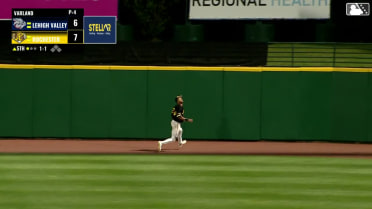 Andrew Pinckney robs a home run