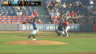 Josh Hartle In play, run(s) to Viandel Pena