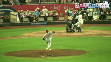 Avery Owusu-Asiedu homers (1) on a fly ball to right center field.