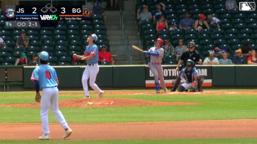 Kehden Hettiger's solo homer 