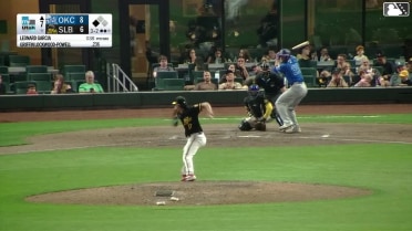 Griffin Lockwood-Powell doubles (4) on a line drive to left fielder Niko Kavadas. Ryan Ward scores.