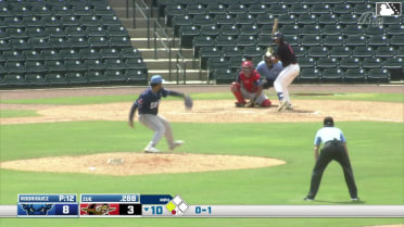 Jhosmmel Zue singles on a line drive to right fielder Givian Sirvania. Hyungchan Um scores.