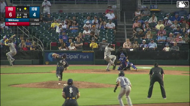 Doug Nikhazy In play, run(s) to Enmanuel Valdez