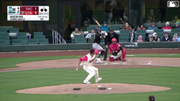 Huascar Ynoa In play, run(s) to Thomas Gavello