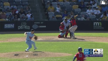 Justin Dean singles on a line drive to left fielder Gabriel Gonzalez. Hayden Cantrelle scores.