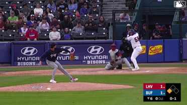 Willie MacIver singles on a sharp line drive to left fielder Felix Reyes. Josh Kasevich scores.