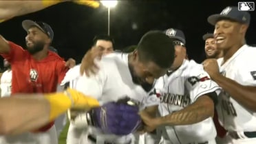 Nerwilian Cedeño's walk-off two-run double