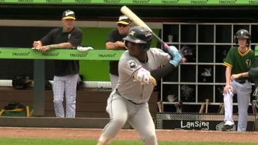 Welbyn Francisca's two homer game