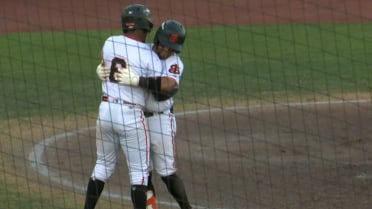 Giants No. 4 prospect Jhonny Level tallies two homers