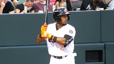 Geraldo Quintero hits two homers in one game