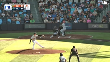 Brandon Eike singles on a ground ball to right fielder Avery Owusu-Asiedu. Ricardo Cova scores.