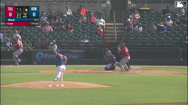 Hao-Yu Lee homers (2) on a fly ball to right field. Gage Workman scores.