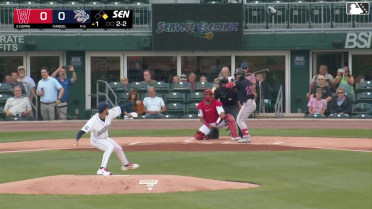 Vinny Capra singles on a line drive to left fielder Felix Reyes. Braiden Ward scores.