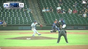 Tyler Whitaker singles on a ground ball to right fielder Chris Newell. Alberto Hernandez scores. Walker Janek to 3rd.