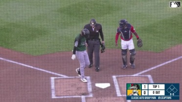 Eduardo Quintero's solo home run