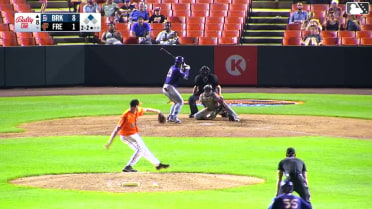 Yonatan Henriquez homers (3) on a line drive to center field. Mitch Voit scores.