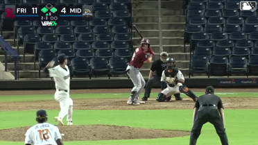 Rafe Perich singles on a sharp ground ball to center fielder Cameron Leary. Max Wagner scores. Frainyer Chavez to 2nd.