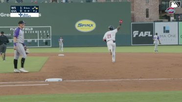 Bryan Gonzalez's solo home run