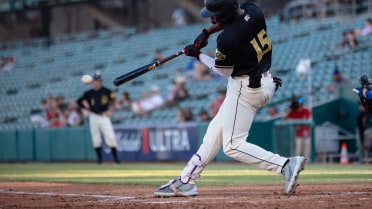 Amador and Fernandez propel Grizzlies to 7-6 comeback win over Giants  
