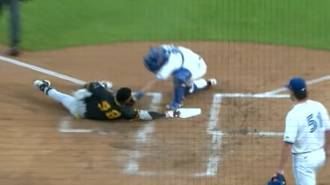 Estuar Suero's inside the park home run