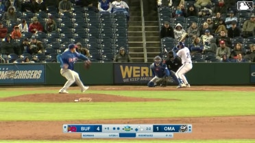 Kevin Newman singles on a line drive to left fielder Rafael Lantigua. Elias Díaz scores.