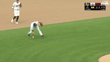 Ford Proctor makes a barehanded play in the 8th