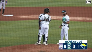 Yeriel Santos In play, run(s) to Jeral Perez