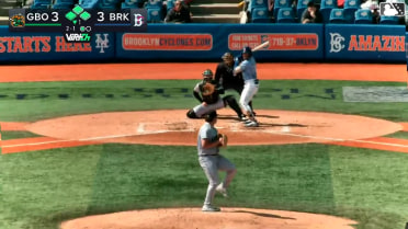 Kyle Larsen In play, run(s) to Diego Mosquera