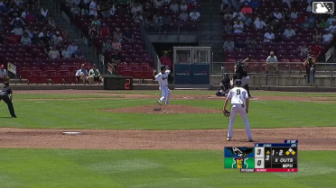 Jose Cerice doubles (6) on a line drive to left fielder Harry Genth. Luke Pelzer scores. Derlin Figueroa to 3rd.