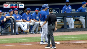 Matt Shaw singles in rehab assignment