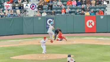 Sandy Gaston In play, run(s) to Omar Alfonzo