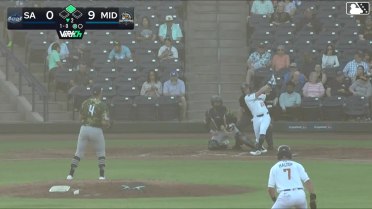 Colby Halter hits a ground-rule double (3) on a fly ball down the left-field line. Joshua Kuroda-Grauer scores.