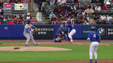 Chad Dallas In play, run(s) to Christian Arroyo