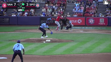 Sam Shaw homers (4) on a fly ball to left field. Kendry Chirinos scores.