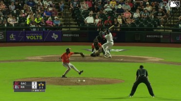 Dylan Smith In play, run(s) to Diego Castillo