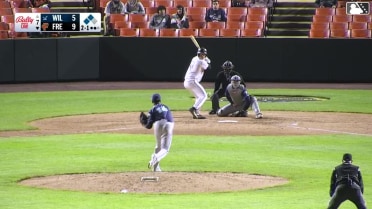 Euri Montero In play, run(s) to Ike Irish