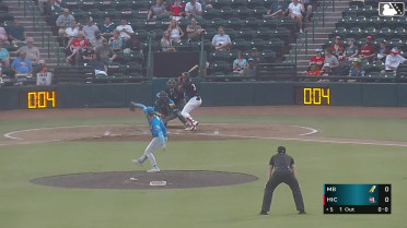 Yolfran Castillo singles on a line drive to left fielder Derik Alcantara. Deward Tovar scores.
