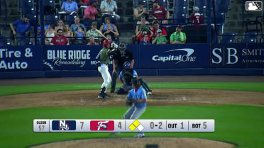 Kehden Hettiger singles on a line drive to left fielder Jackson Hornung. Raylin Heredia scores. Alex Binelas to 3rd.