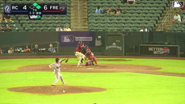 Clayton Gray doubles (9) on a sharp line drive to left fielder Samil Dishmey. Yeiker Reyes scores. Cam Hassert scores.