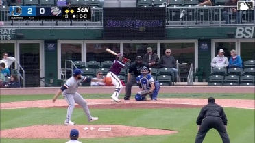 Steward Berroa homers (3) on a line drive to right center field. Liover Peguero scores. Óscar Mercado scores.