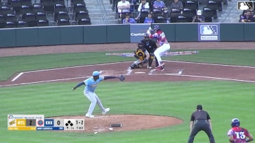 Gary Gill Hill In play, run(s) to Andy Garriola