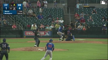 Emmanuel Rodriguez singles on a ground ball to right fielder Kevin Alcántara, deflected by second baseman Owen Miller. Ben Ross scores. Emmanuel Rodriguez to 2nd.